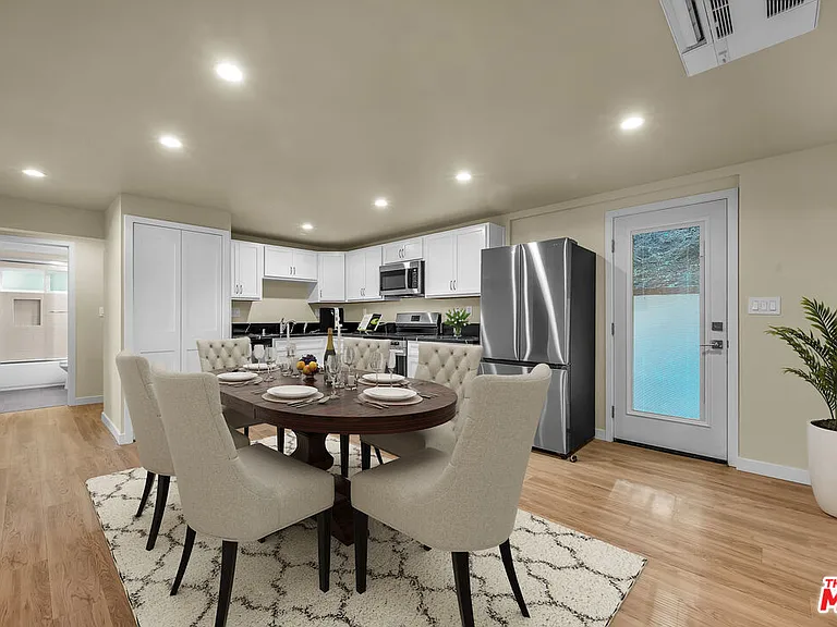 5322 Weatherford Dr — Photo 2