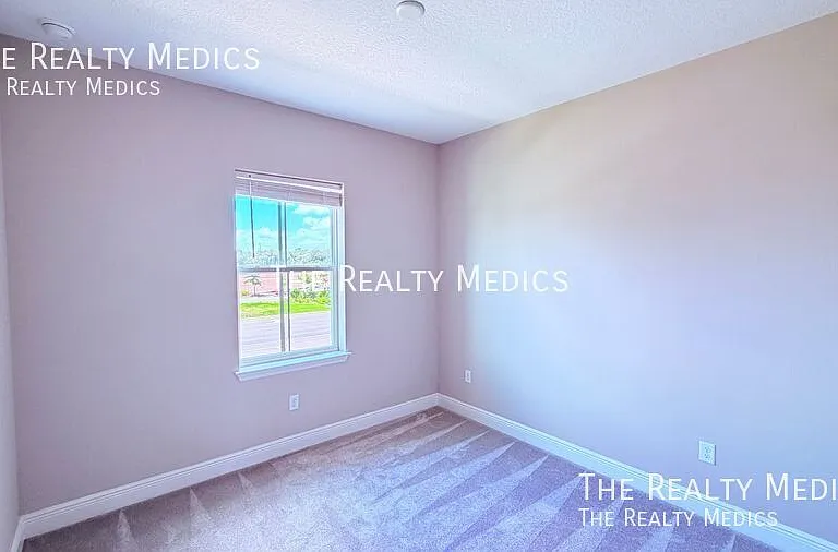 6495 Cyrils Dr — Photo 22