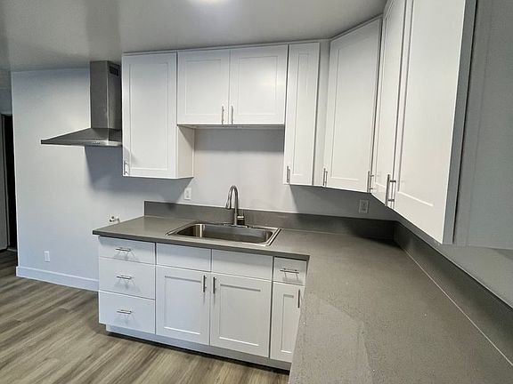 5th image of 1230 W 105th St #1240-12