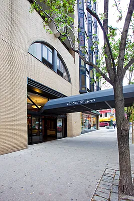 Rented by Douglas Elliman | media 14