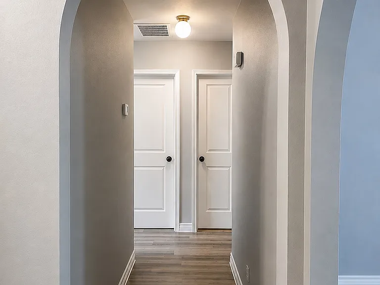 106 Ash Dr — Photo 2