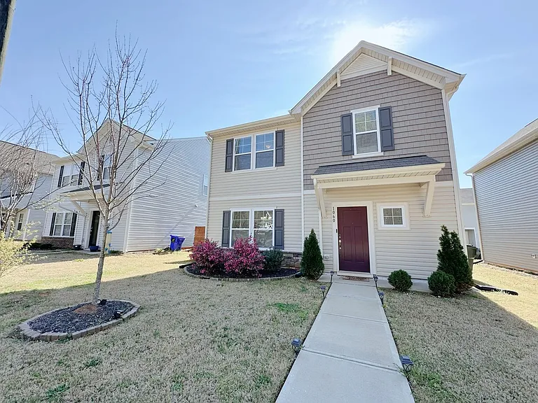 1060 Gibson Rd — Photo 2
