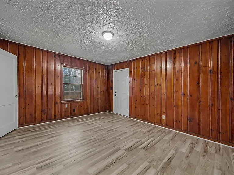725 Matilda Pl NW — Photo 16