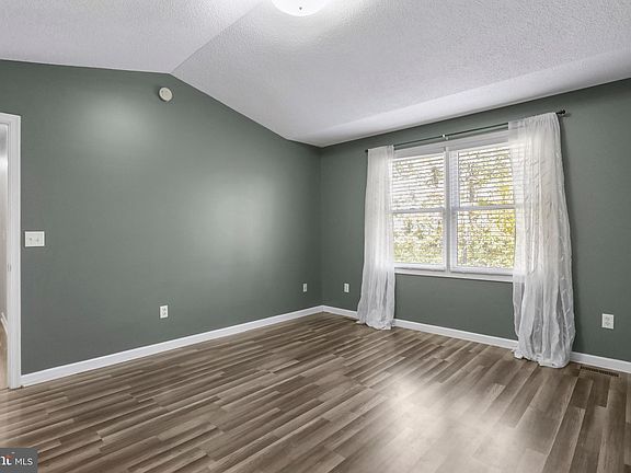 5th image of 2312 Lancelot Ln