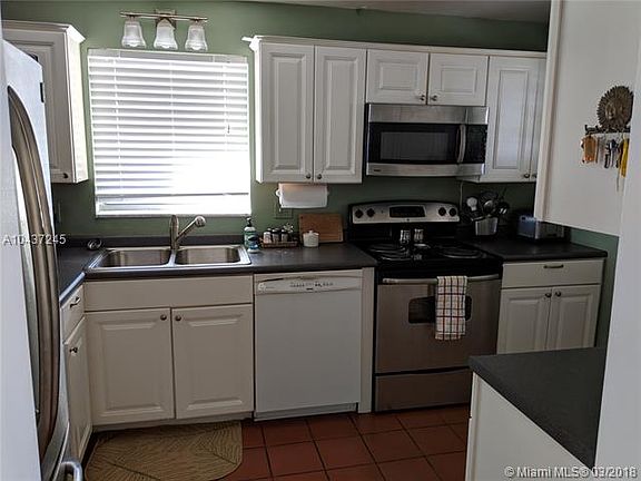 5th image of 4636 El Mar Dr APT 501