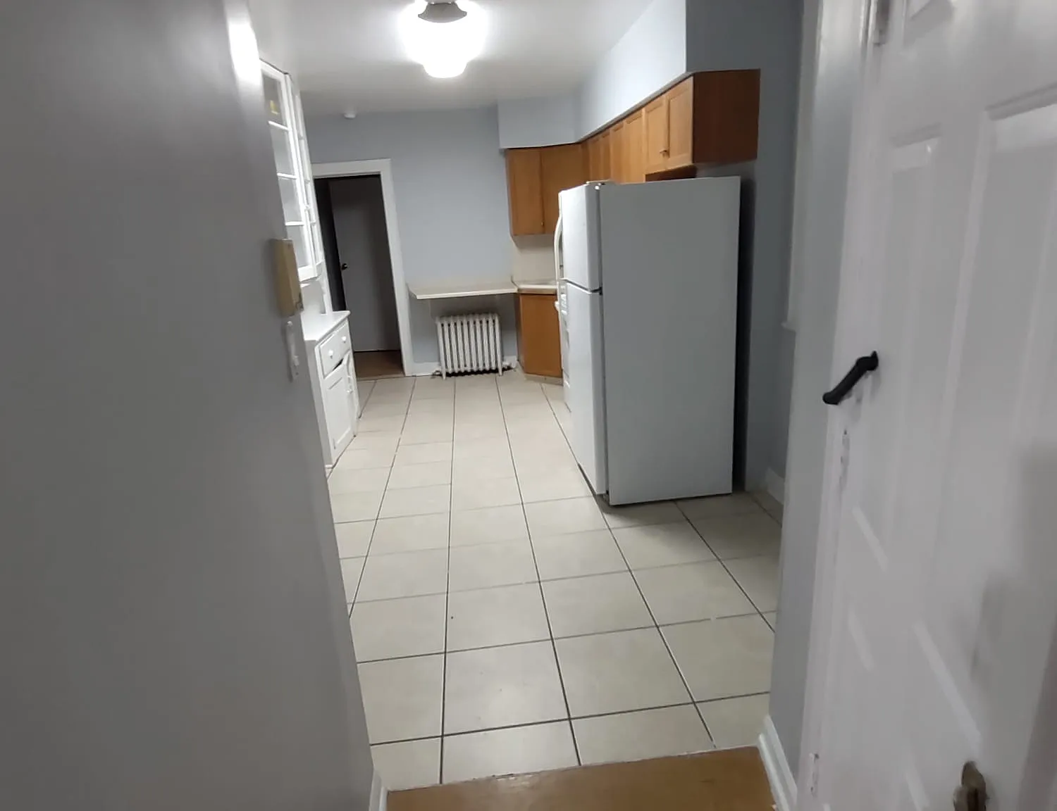 3 bed, 1000 sqft, $3,200 — Photo 1