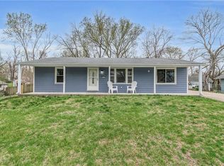 6915 NE 56th St, Kansas City, MO 64119