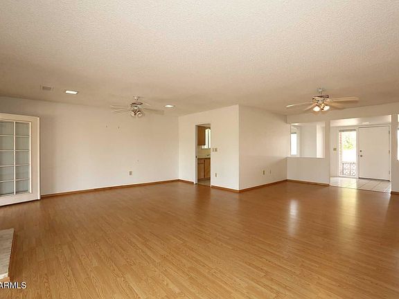 5th image of 10940 W Tropicana Cir