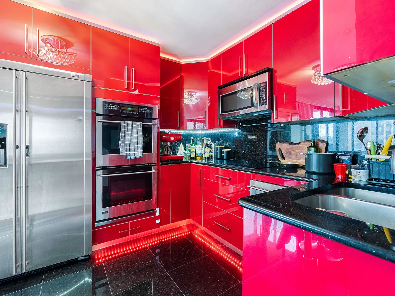 2 bed, 1750 sqft, $3,800 — Photo 3