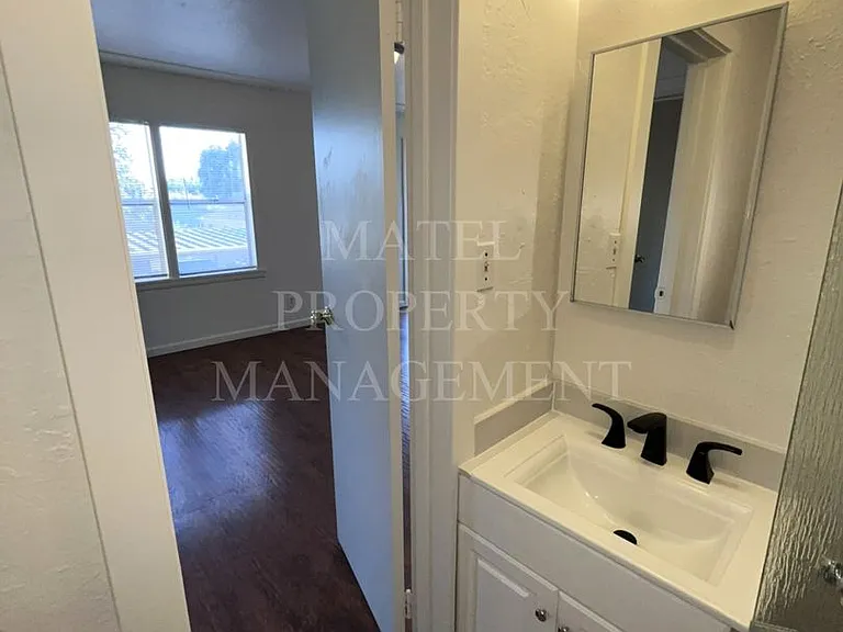 2250 5th St #1-11 — Photo 7