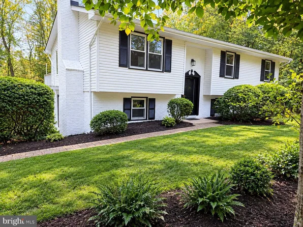 11040 Vine Ct, Manassas, VA 20111