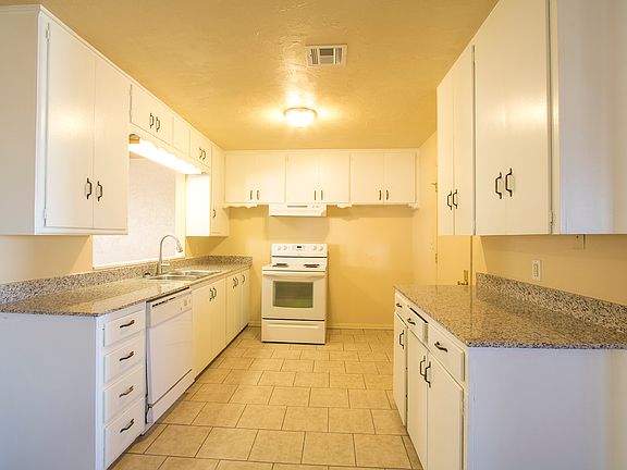 Granite AND a Dishwasher