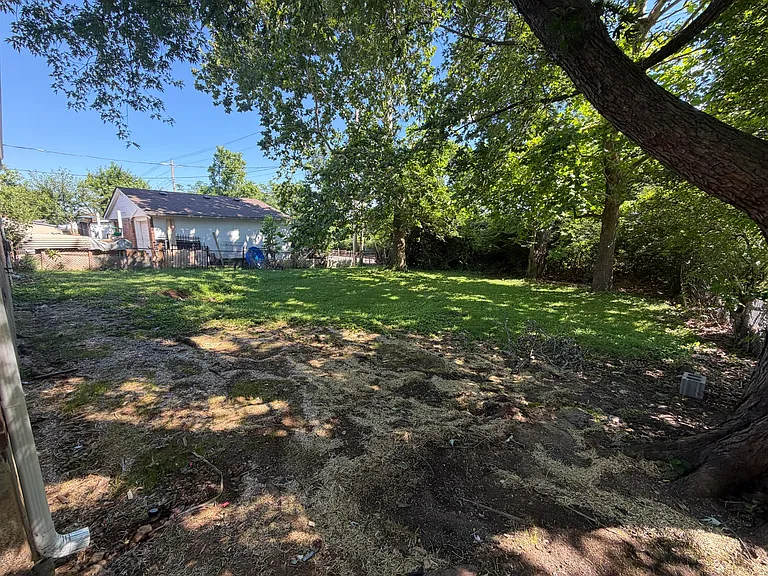 1861 Dunkirk Dr — Photo 4