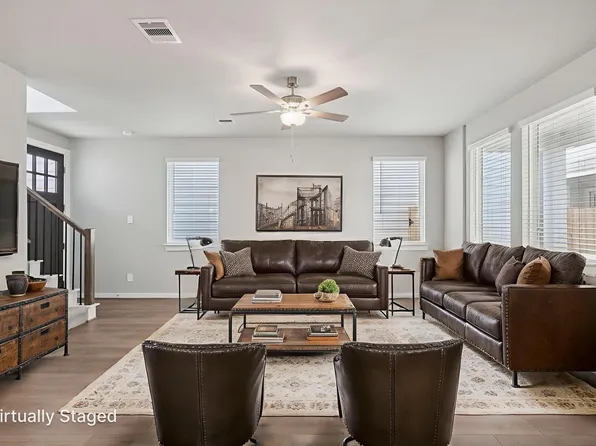 714 Sand Dollar Dr, Kemah, TX 77565
