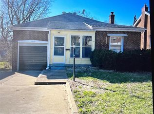 10025 Sheldon Dr, Saint Louis, MO 63137