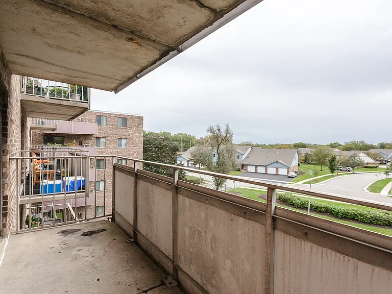 1460 Fairlane Dr #414 — Photo 15