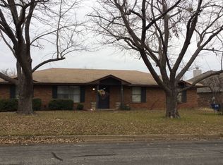 2405 S Forest Hls, Corinth, TX 76210