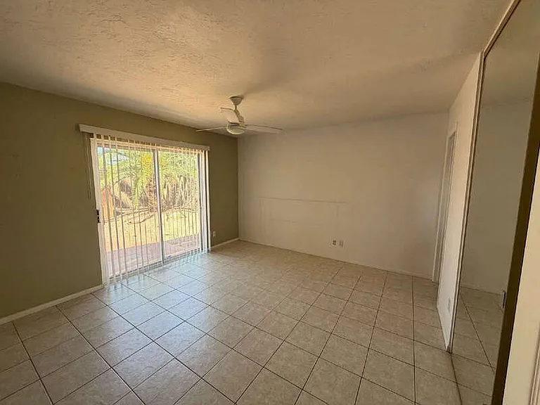 2602 S Saratoga — Photo 7