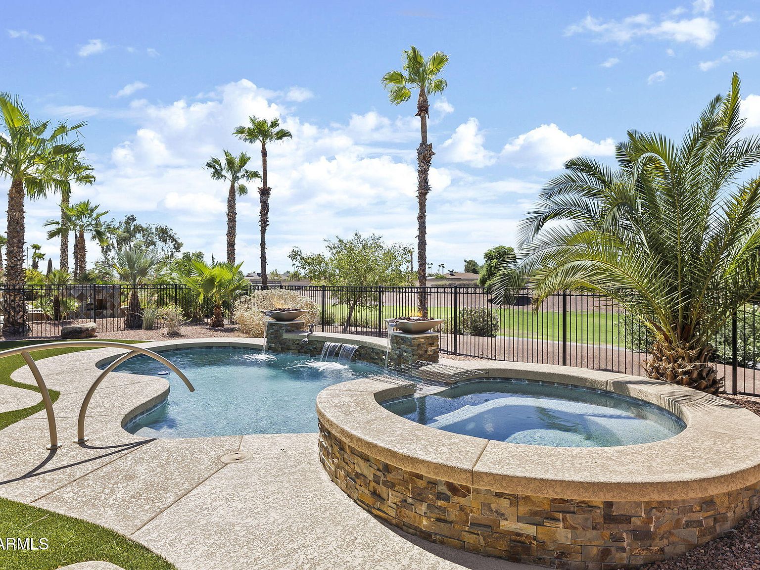 21916 N Pedregosa Ct