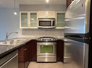 1 Renaissance Sq #506, New Westminster, BC