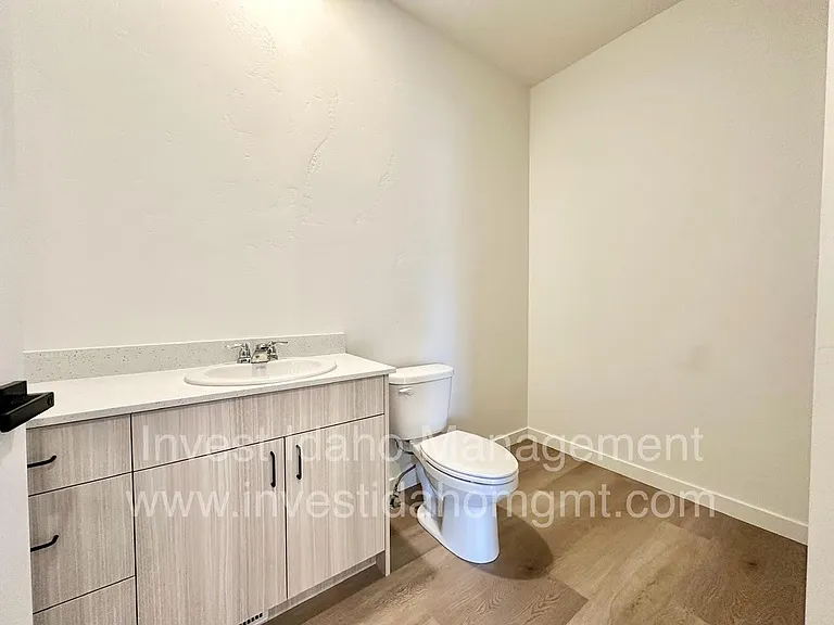 1214 Southside Blvd — Photo 17