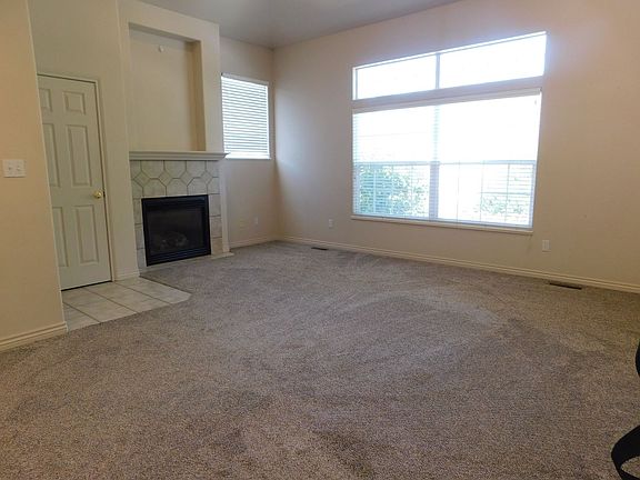5th image of 755 Glen Ct Unit 30