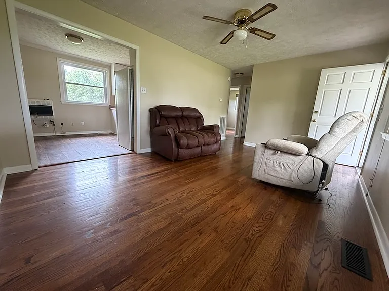 7144 Harper Rd — Photo 9