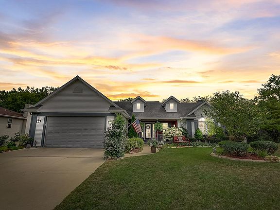 2nd image of 115 Sanctuary Ct