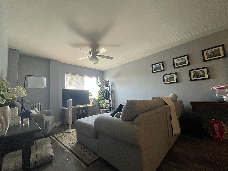 1st image of 3553 N Oakland Ave #303