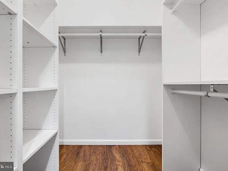15 Embassy Dr — Photo 20