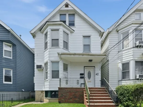 42 Lawrence St, Bloomfield Twp., NJ 07003