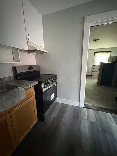 310 E Main St #1A Photo 1