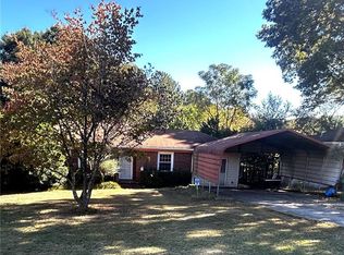 2264 Mark Trl, Decatur, GA 30032