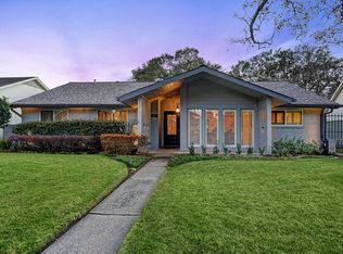 5743 Braesheather Dr, Houston, TX 77096