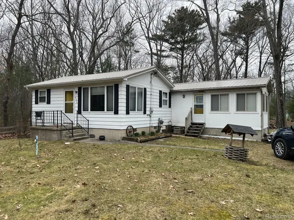 5349 E 8th St, Au Gres, MI 48703