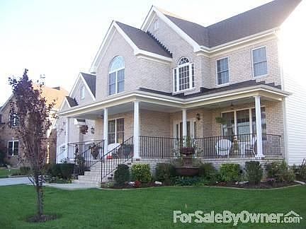 2nd image of 209 Leicester Ct