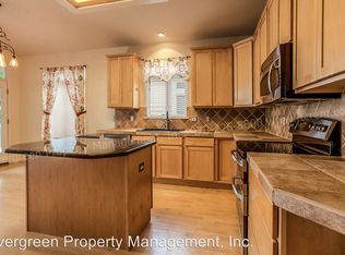2104 River West Dr, Windsor, CO 80550