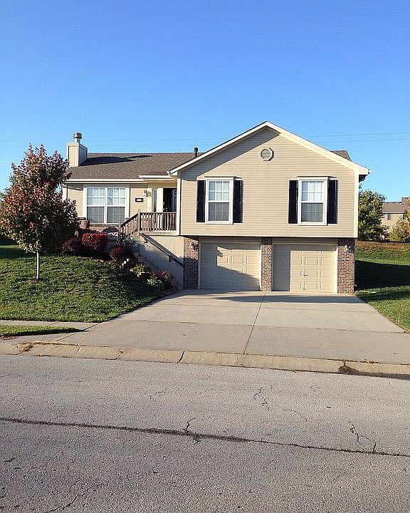 1st image of 4500 NE 103rd Ter
