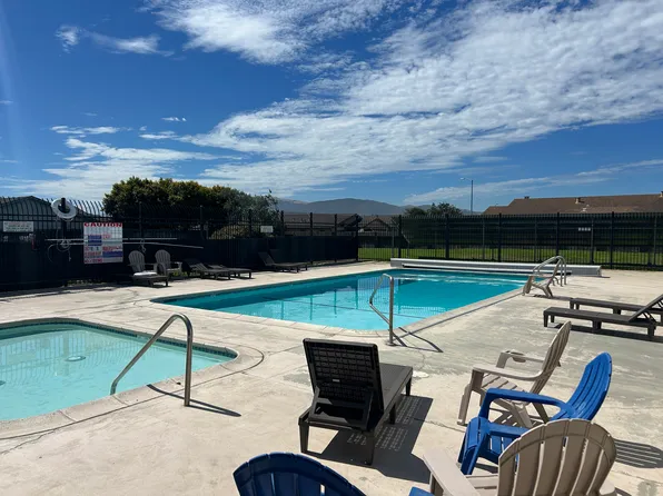 1253 Los Olivos Dr Unit 8, Salinas, CA 93901