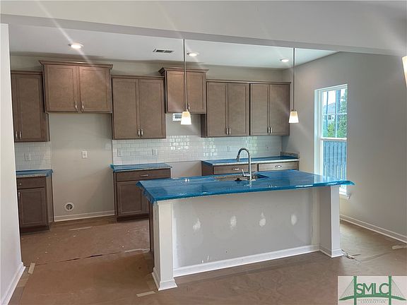 3rd image of 161 Hanover Place