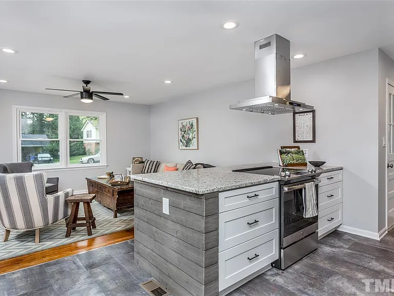 2112 Shenandoah Rd — Photo 8