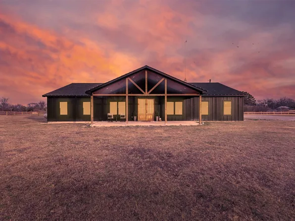 2498 Fm 1504, Wills Pt, TX 75169