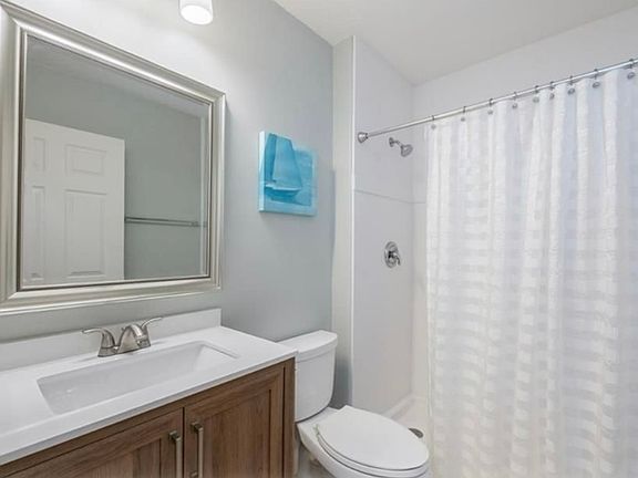 3rd image of 693 Vintage Reserve Cir Unit 1-16A