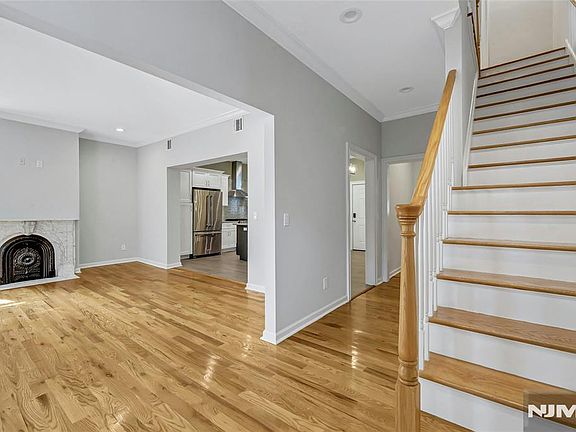 5th image of 0-32 Saddle River Road