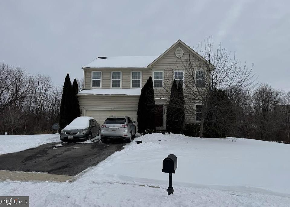 1st image of 2121 Brigade Cir