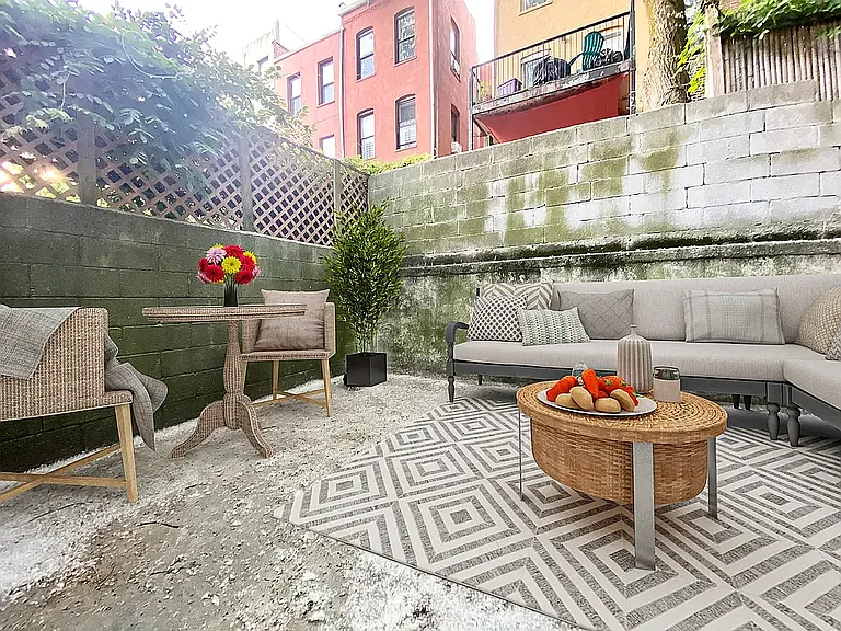 470 W 141st St #1B — Photo 6