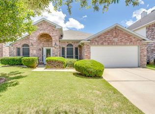 10509 Elk Hollow Dr, Fort Worth, TX 76140