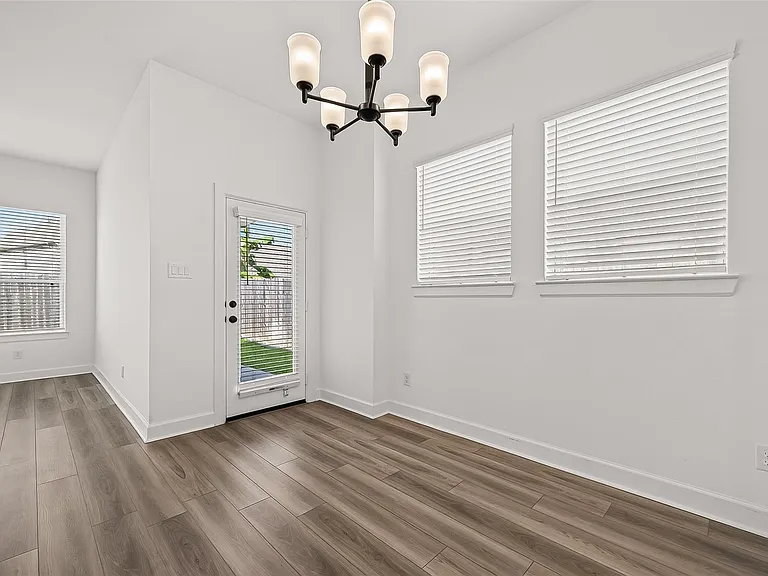 234 Amaranth Way — Photo 10