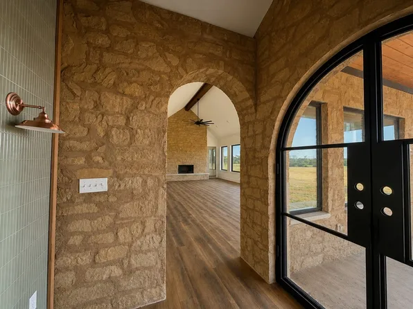 7001 Old McGregor Crawford Rd, Crawford, TX 76638