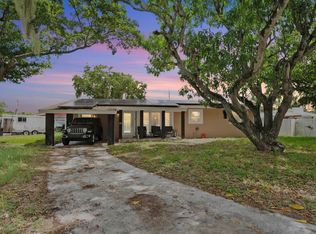 1880 SW 37th Way, Fort Lauderdale, FL 33312